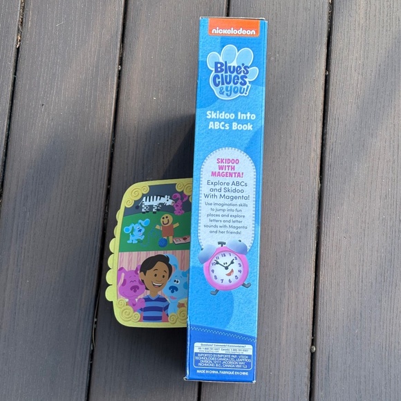 Leap Frog Blue's Clues Pink Skidoo Intro to ABCs Letter Book Interactive Sounds - Picture 6 of 6